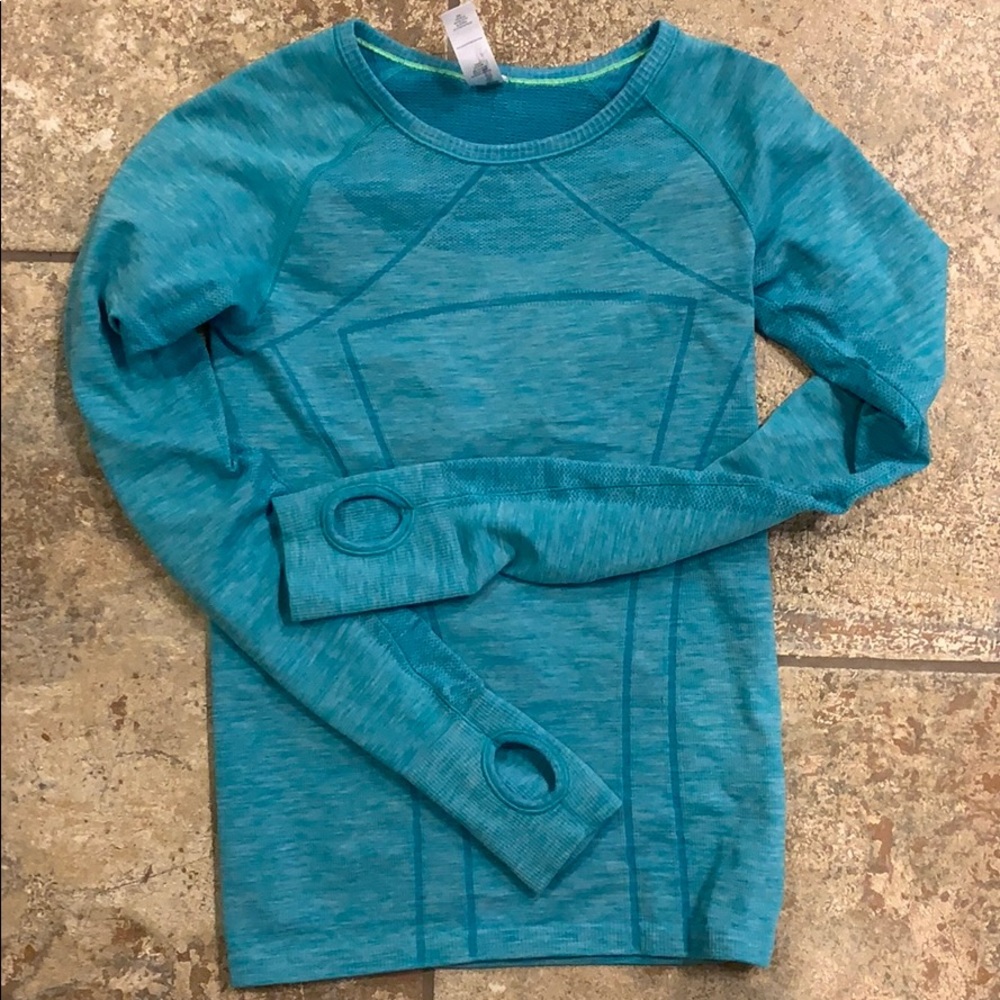Longsleeve girls medium Lululemon Iviva green/teal